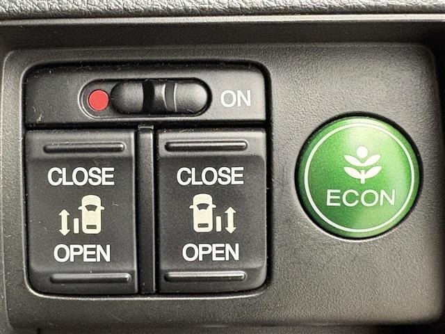 Honda ODYSSEY 2017 8126000-1
