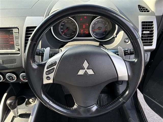 Mitsubishi OUTLANDER 2005 8137168-21