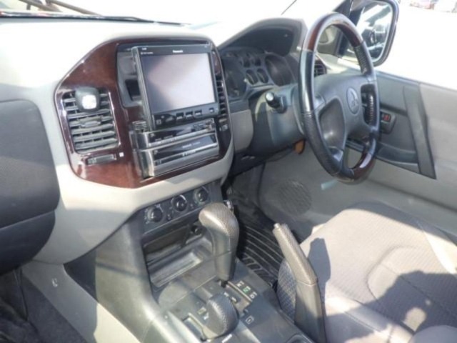 Mitsubishi PAJERO 2005 8135317-2