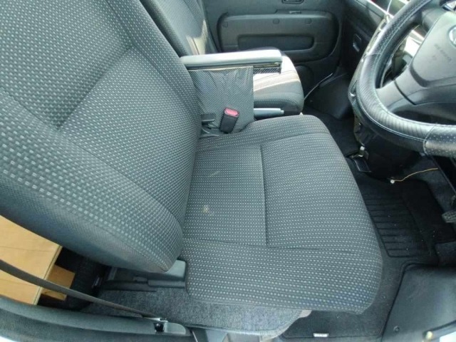Toyota PIXIS VAN 2021 8138296-10