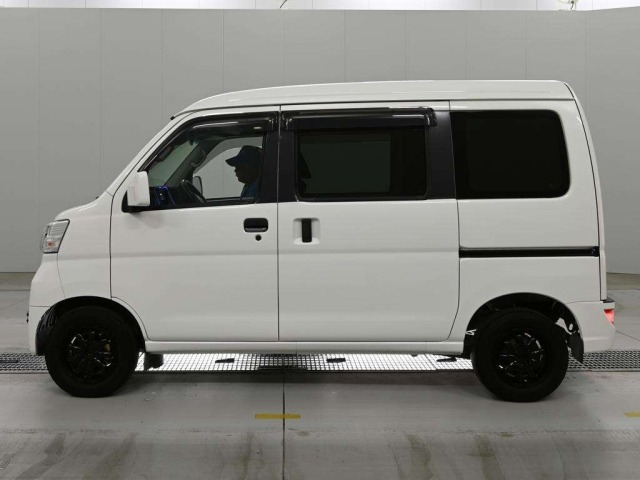 Toyota PIXIS VAN 2021 8138296-4