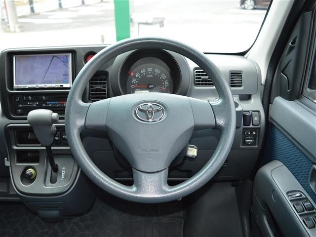 Toyota PIXIS VAN 2015 8138322-17