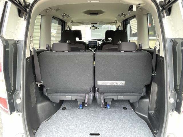 Nissan SERENA 2019 8136074-13