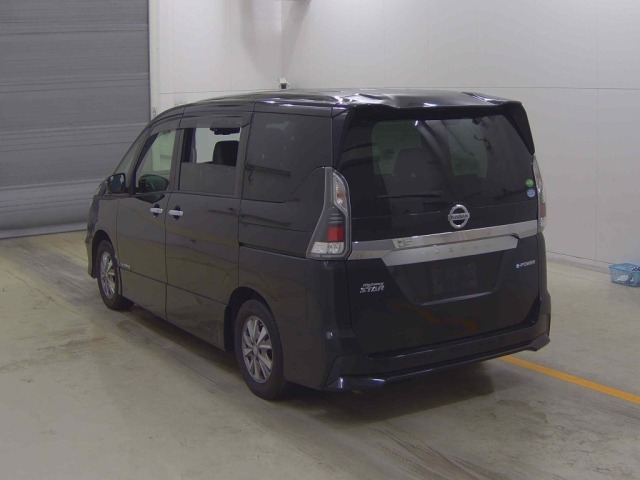 Nissan SERENA 2018 8136095-1