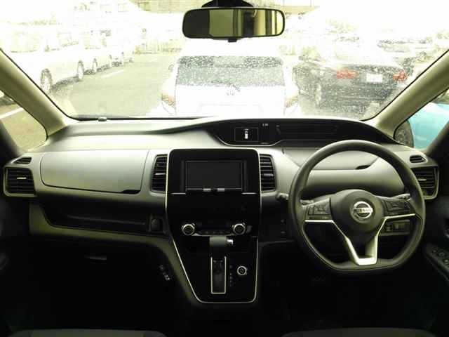 Nissan SERENA 2022 8136103-8