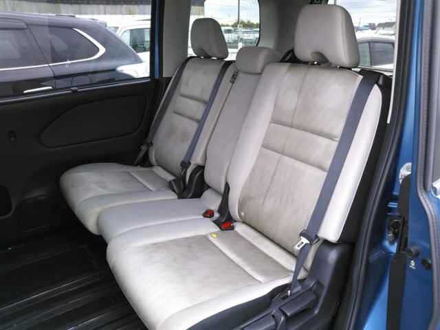 Nissan SERENA 2018 8136119-9