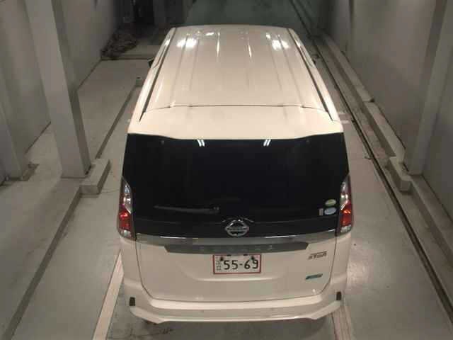 Nissan SERENA 2018 8136125-7
