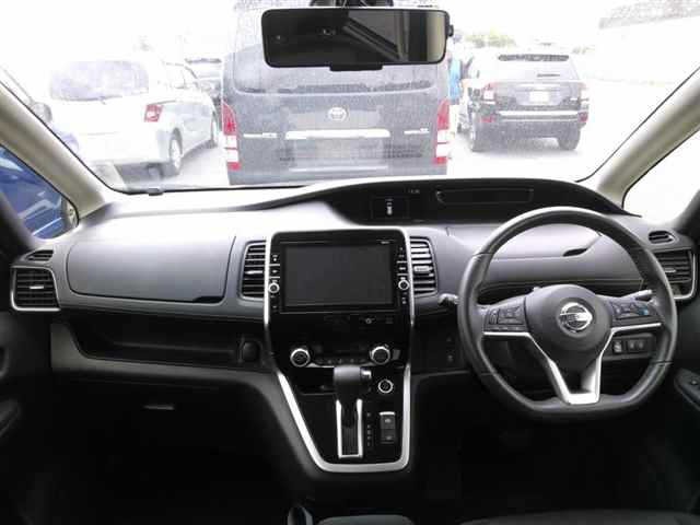 Nissan SERENA 2018 8136125-8