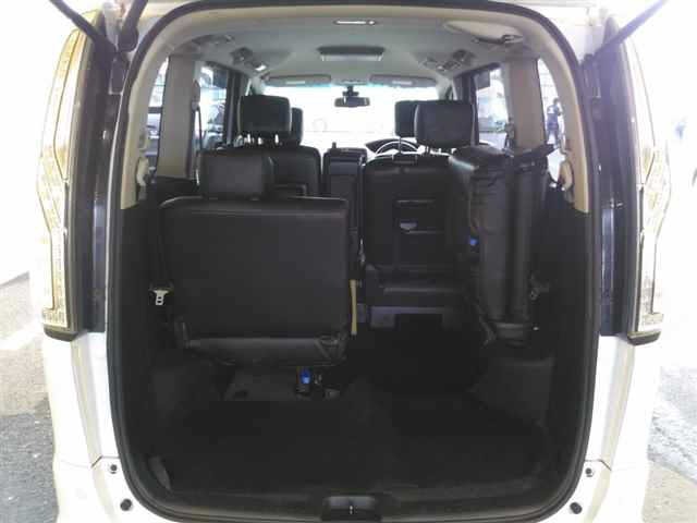 Nissan SERENA 2016 8136146-10
