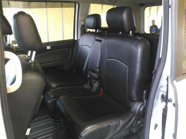 Nissan SERENA 2016 8136146-9