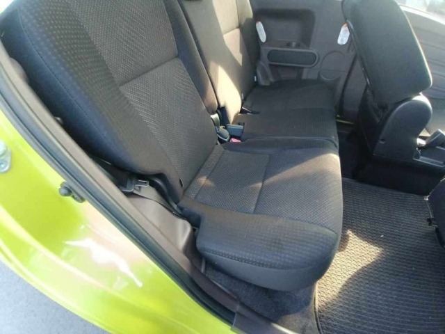 Toyota SPADE 2017 8135519-12