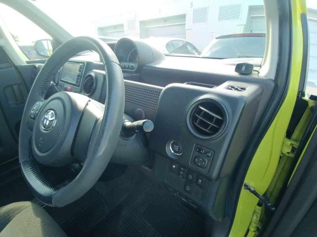 Toyota SPADE 2017 8135519-9