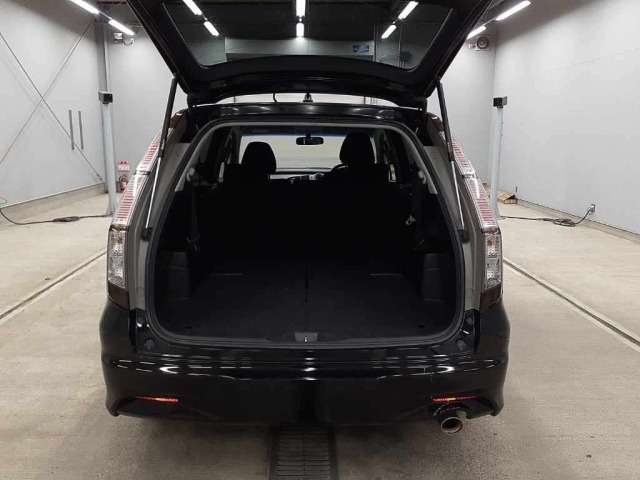 Honda STREAM 2010 8137043-11