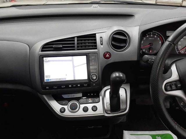 Honda STREAM 2010 8137043-9