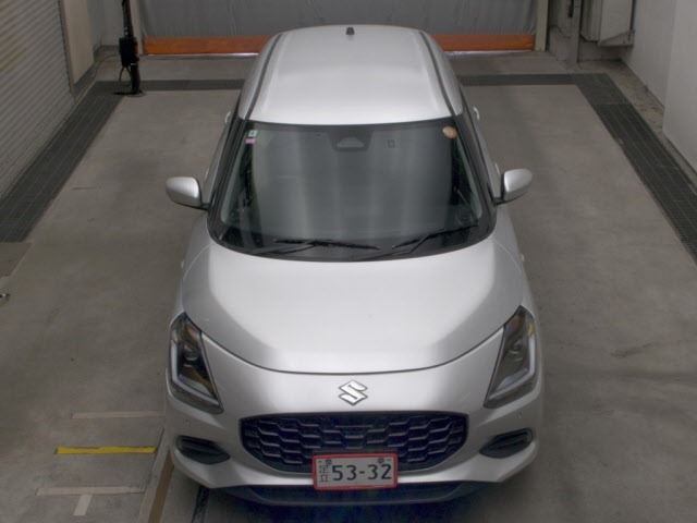 Suzuki SWIFT 2024 8135874-6