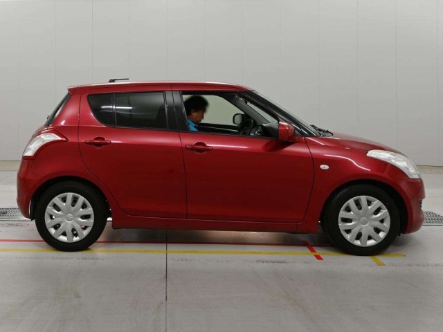 Suzuki SWIFT 2012 8135891-3
