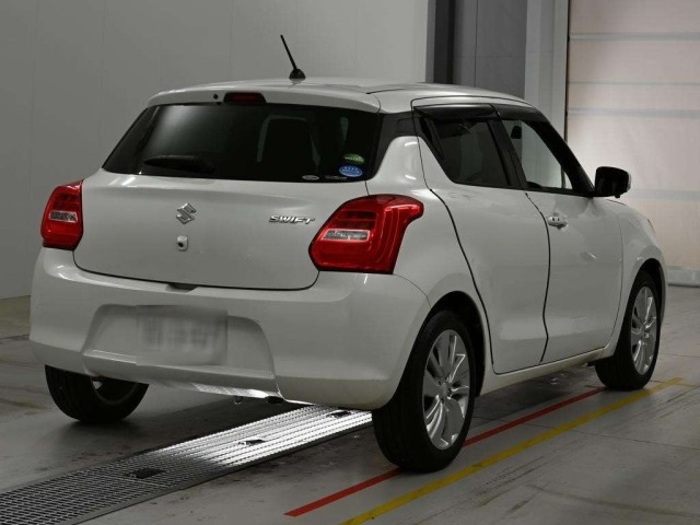 Suzuki SWIFT 2019 8135892-1