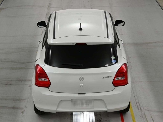 Suzuki SWIFT 2019 8135892-8