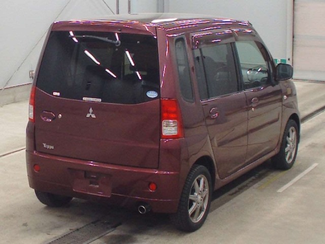 Mitsubishi TOPPO 2009 8137038-1