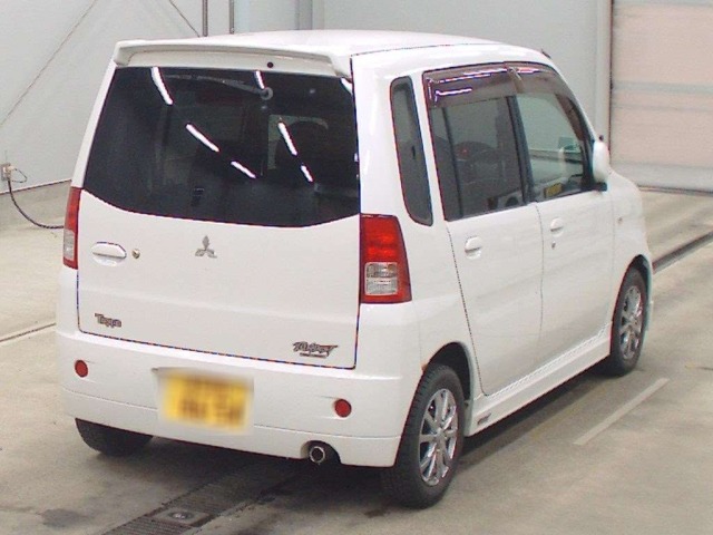 Mitsubishi TOPPO 2009 8137039-1