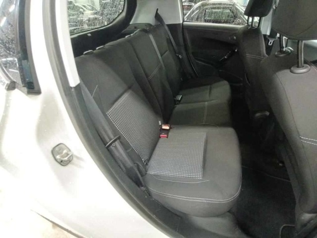 Peugeot 208 2017 8145347-12