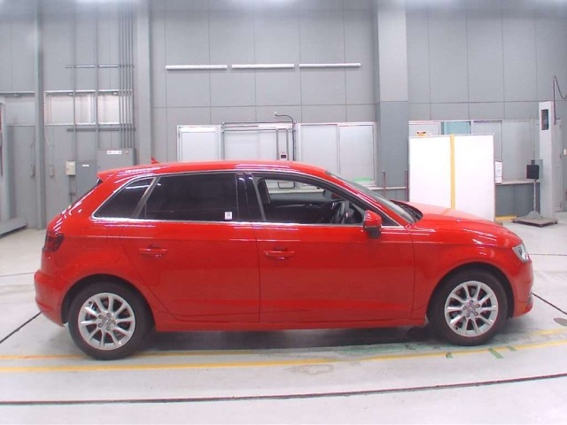 Audi A3 2015 8140208-3
