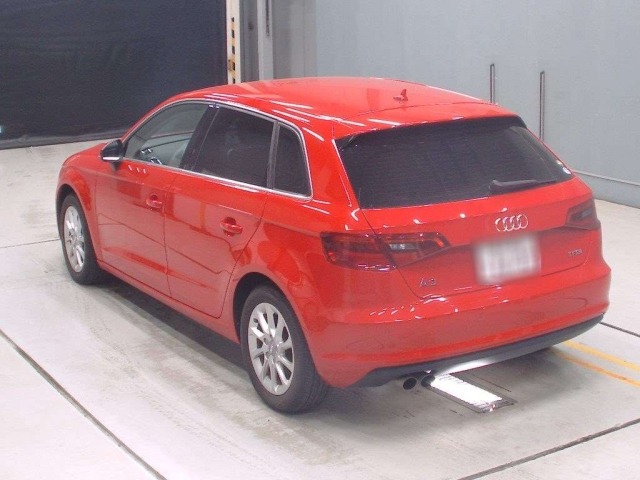 Audi A3 2015 8140208-6
