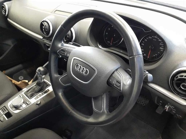 Audi A3 2015 8140208-7