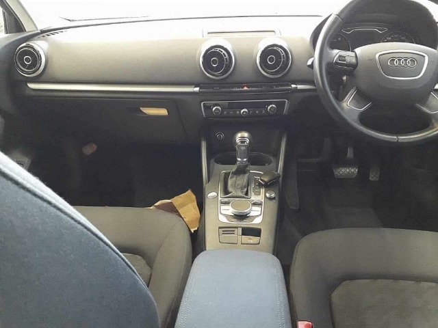 Audi A3 2015 8140208-9