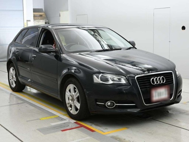 Audi A3 2011 8140344-5