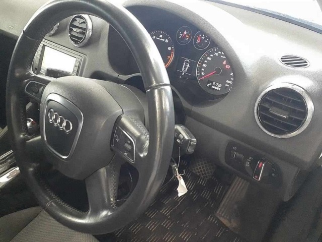 Audi A3 2011 8140344-9