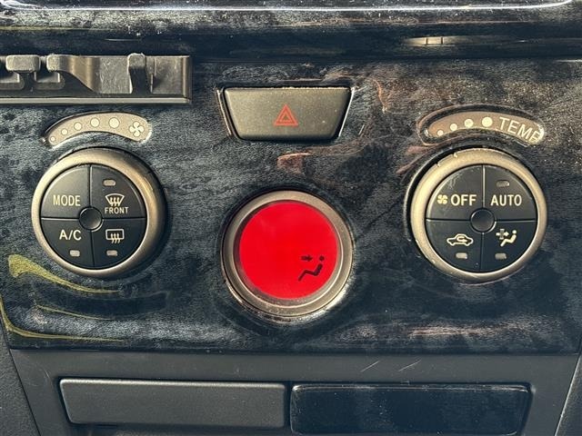 Toyota BB 2012 8143262-10