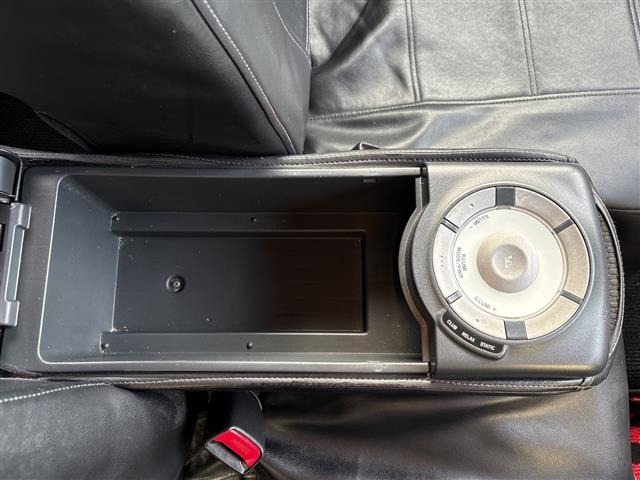 Toyota BB 2012 8143262-12