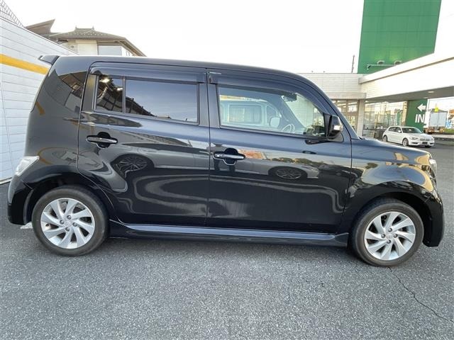 Toyota BB 2011 8143270-20