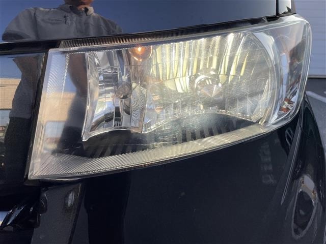 Toyota BB 2011 8143270-4