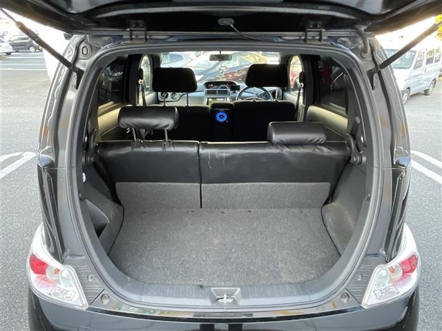 Toyota BB 2011 8143270-5