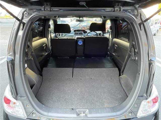Toyota BB 2011 8143270-7