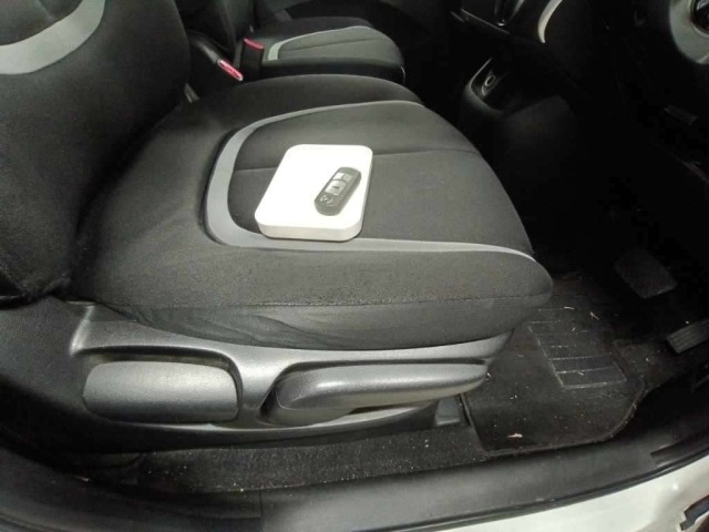 Mazda BIANTE 2009 8142281-10