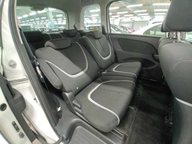 Mazda BIANTE 2009 8142281-12