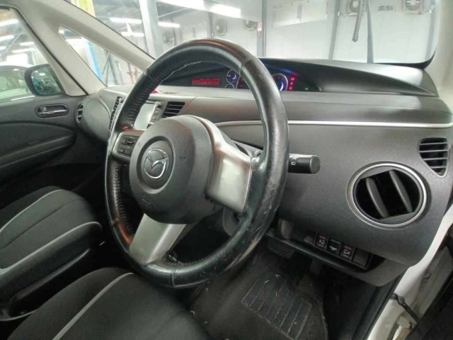 Mazda BIANTE 2009 8142281-9