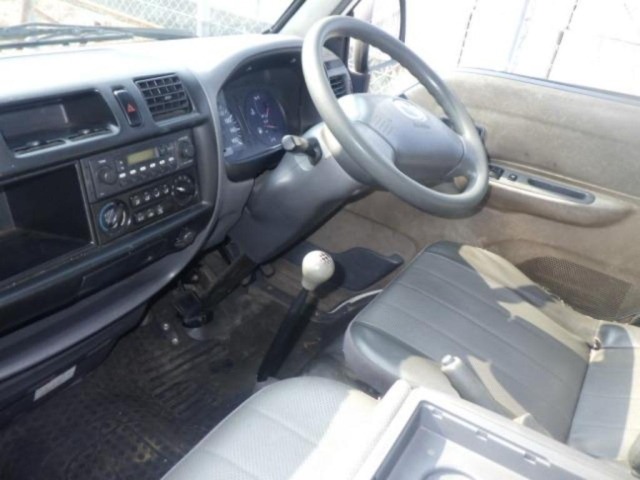 Mazda BONGO TRUCK 2004 8141461-3