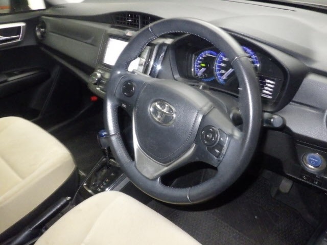 Toyota COROLLA AXIO 2015 8147548-3