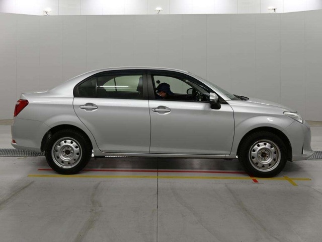 Toyota COROLLA AXIO 2018 8147556-3