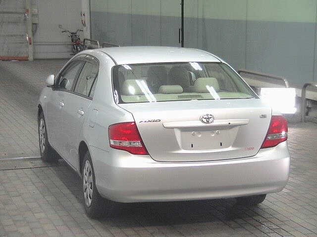 Toyota COROLLA AXIO 2010 8147565-1