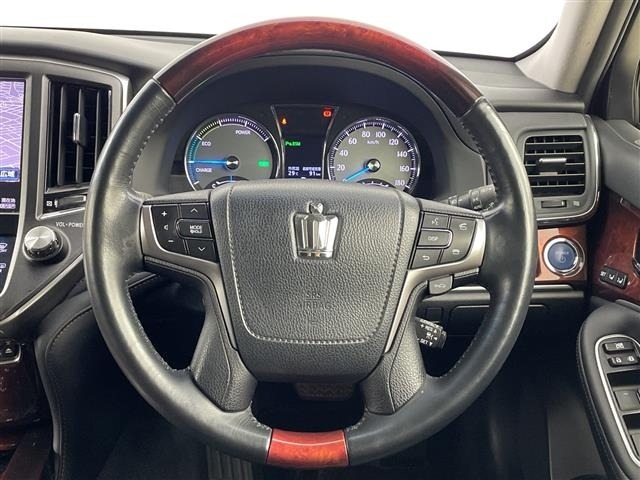 Toyota CROWN MAJESTA 2015 8150890-3