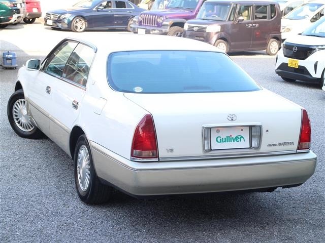 Toyota CROWN MAJESTA 1997 8150905-13