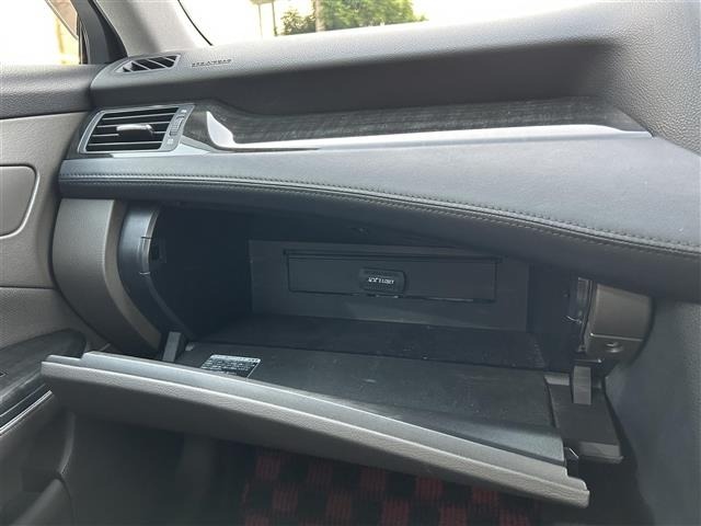 Toyota CROWN 2009 8150003-22