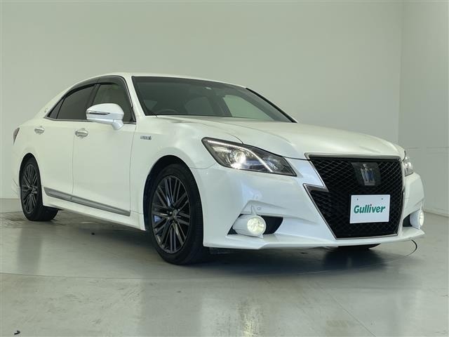 Toyota CROWN 2015 8150006-0