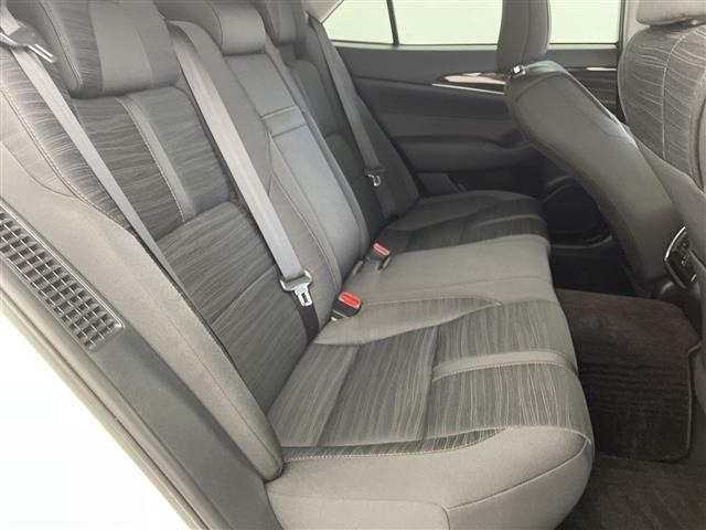 Toyota CROWN 2015 8150006-10