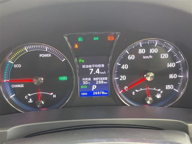Toyota CROWN 2015 8150006-17